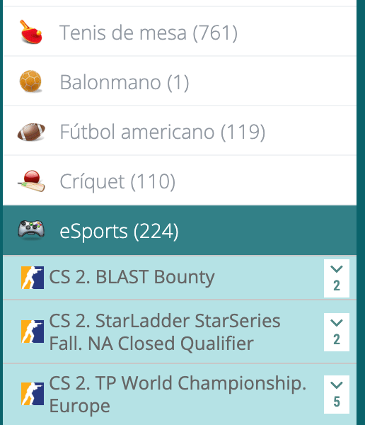 Menú lateral de 22Bet con eSports seleccionado y sus torneos